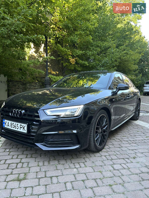 Седан Audi A4 2018 в Киеве