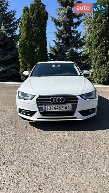 Седан Audi A4 2014 в Бершади