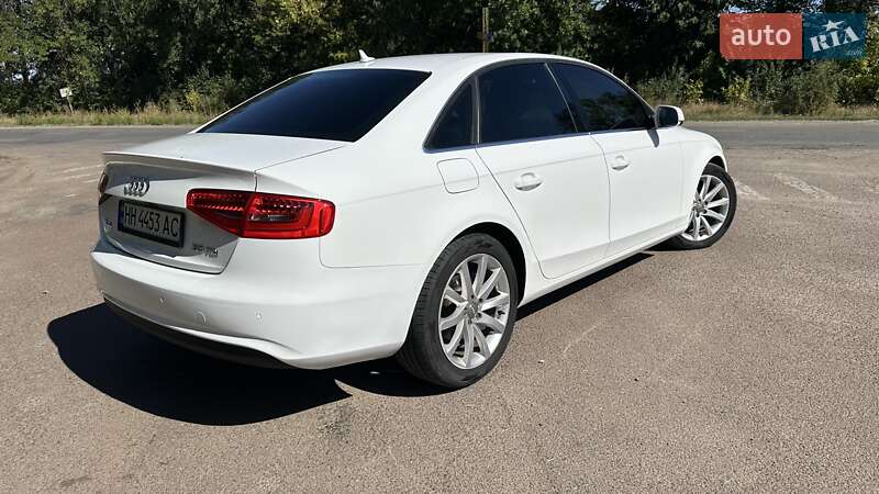 Седан Audi A4 2014 в Бершади