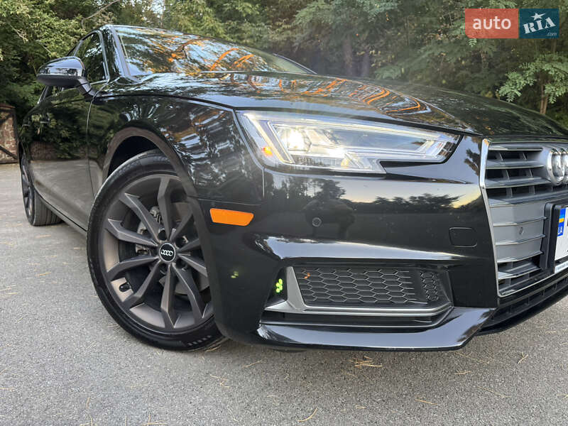 Седан Audi A4 2019 в Киеве