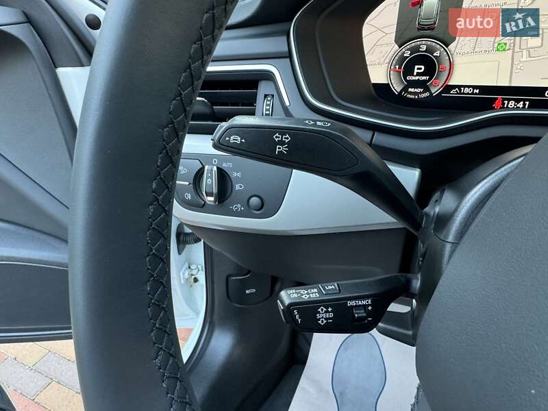 Универсал Audi A4 2020 в Киеве