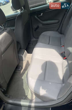 Седан Audi A4 2001 в 