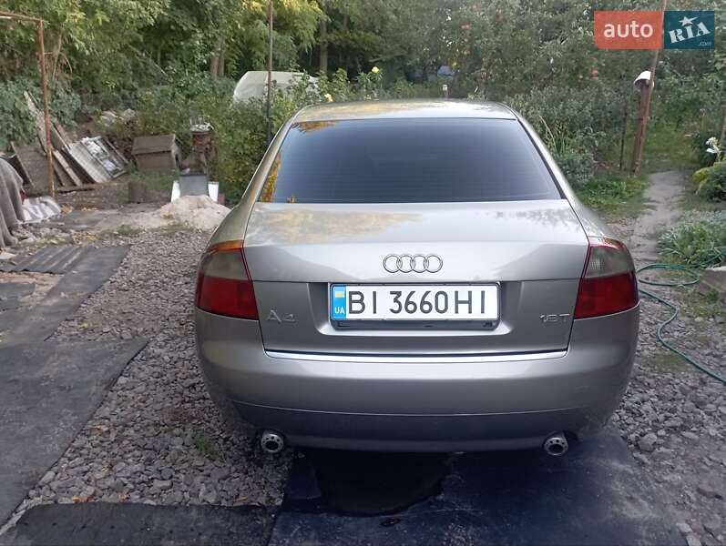 Седан Audi A4 2004 в Гадяче