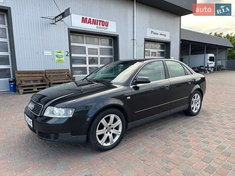Седан Audi A4 2004 в 