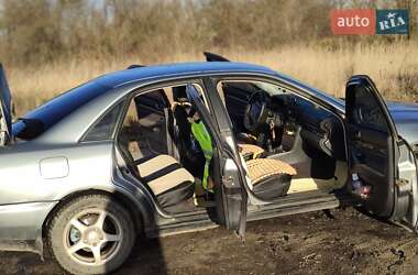 Седан Audi A4 1997 в 