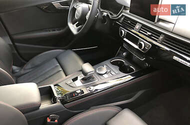 Седан Audi A4 2019 в 