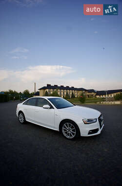 Седан Audi A4 2014 в 