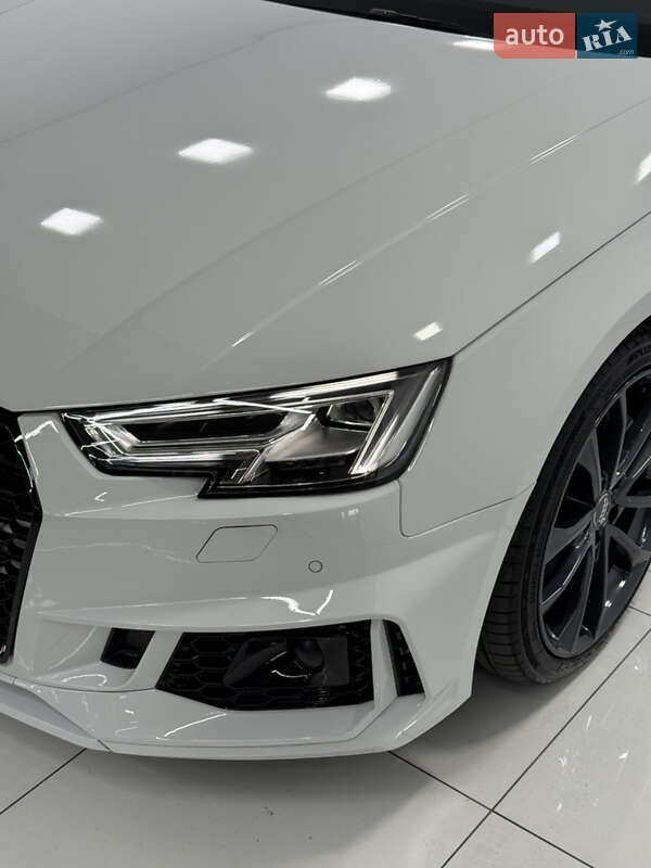 Седан Audi A4 2018 в Одессе