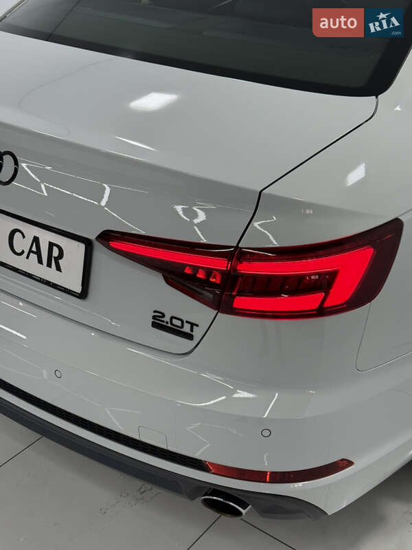 Седан Audi A4 2018 в Одессе