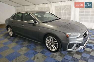 Седан Audi A4 2022 в 