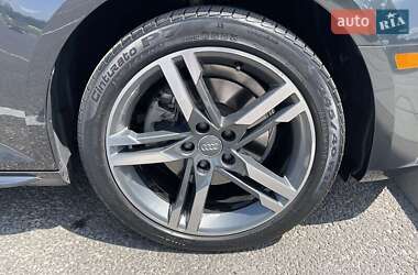Седан Audi A4 2018 в 