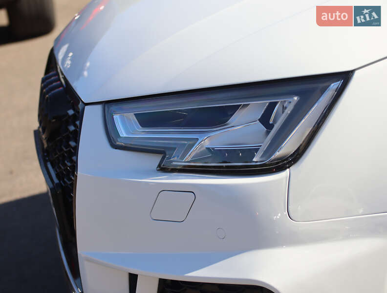 Седан Audi A4 2016 в Киеве