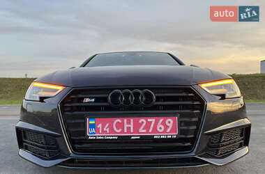 Седан Audi A4 2018 в 