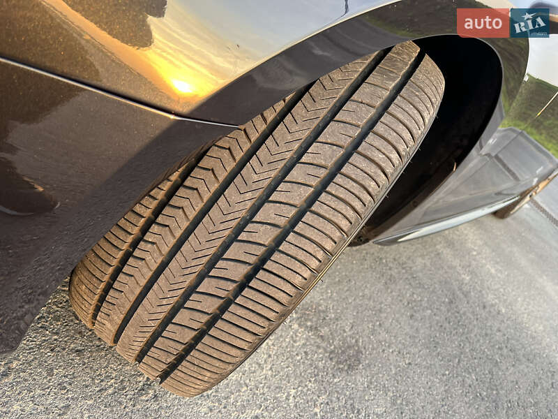 Седан Audi A4 2018 в Львові