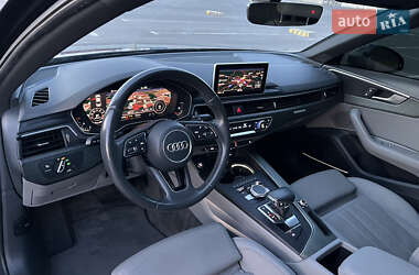 Седан Audi A4 2018 в 