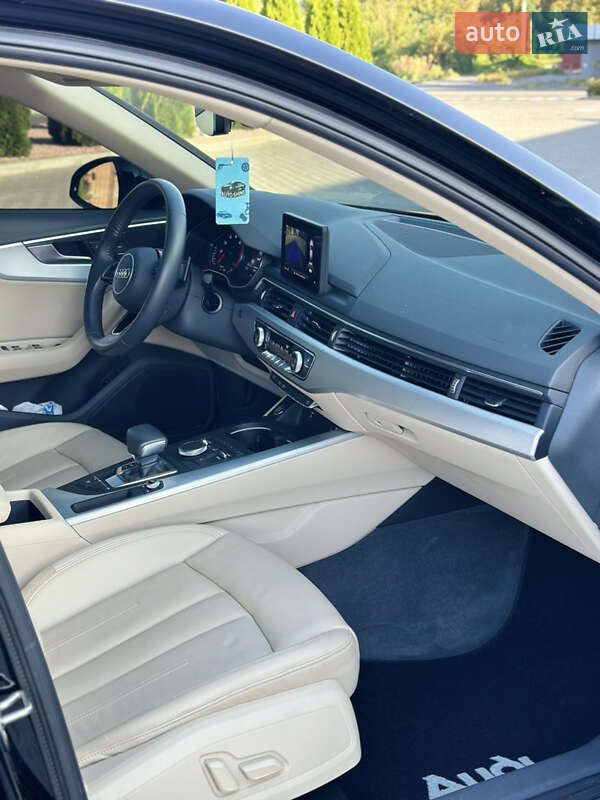 Седан Audi A4 2018 в Виннице