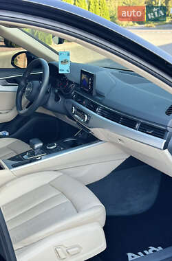 Седан Audi A4 2018 в 