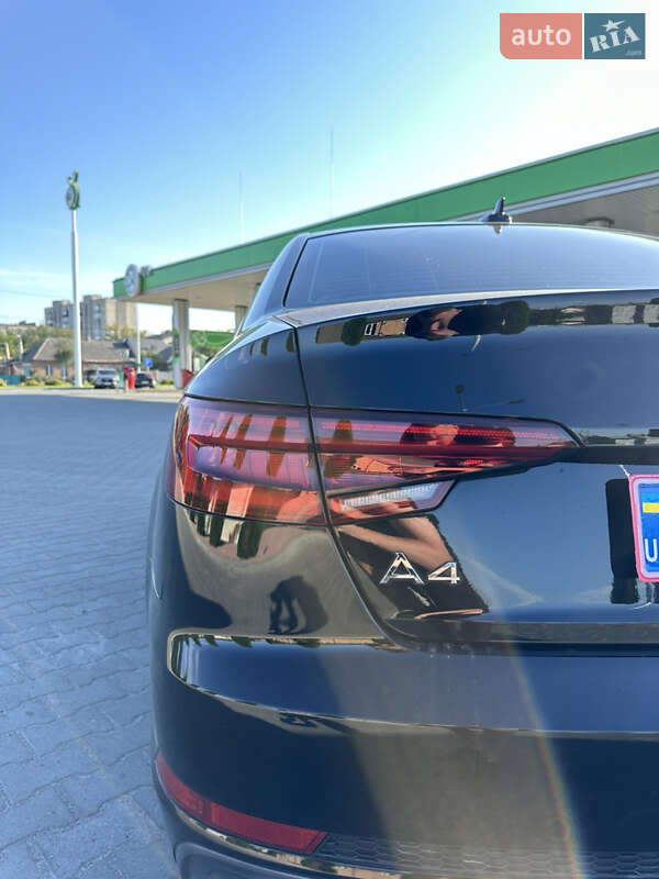 Седан Audi A4 2018 в Виннице