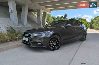 Универсал Audi A4 2012 в 