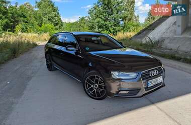 Универсал Audi A4 2012 в 
