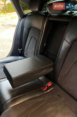 Седан Audi A4 2013 в 