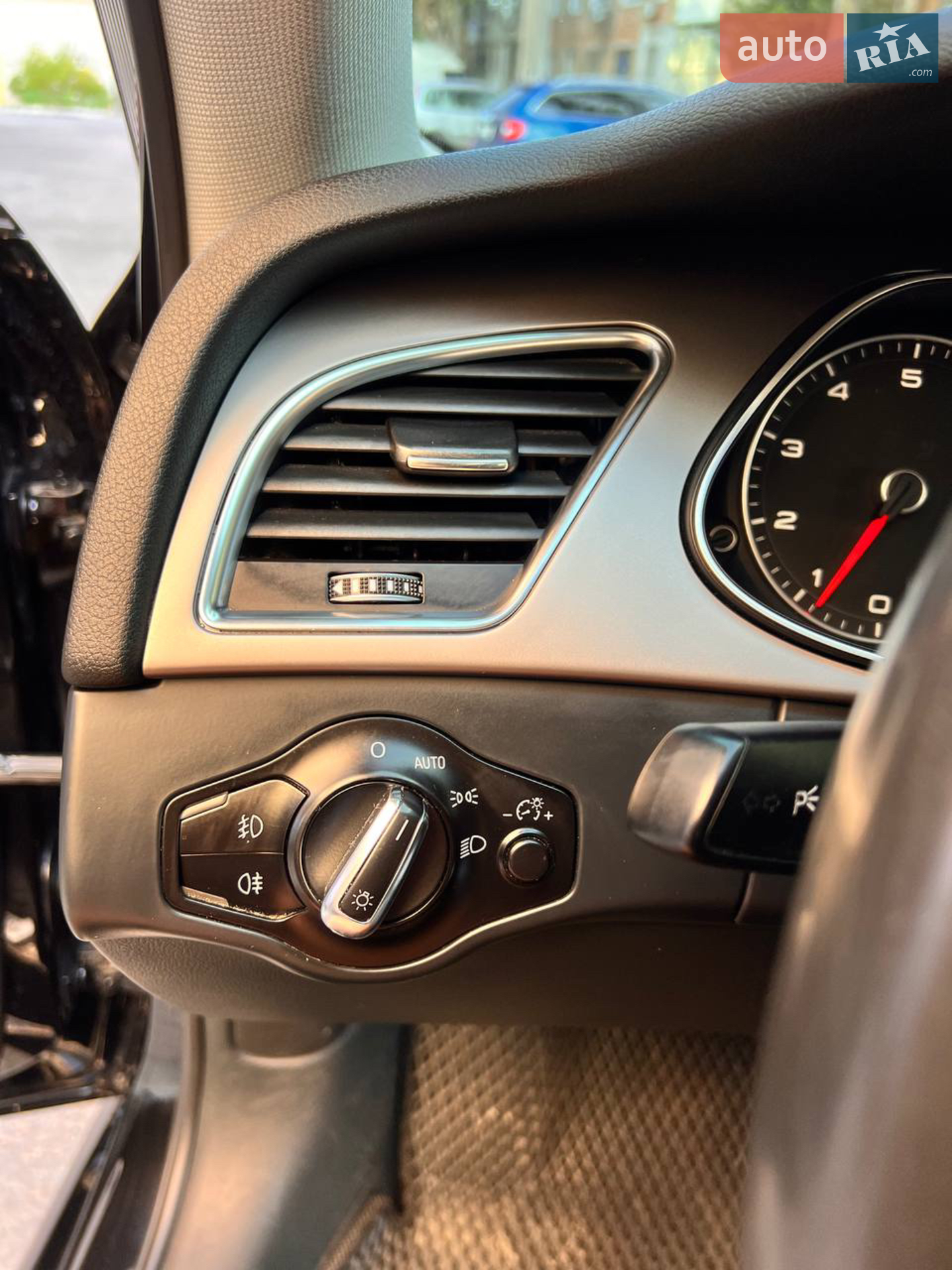2013 Audi A4 - мініатюра 16