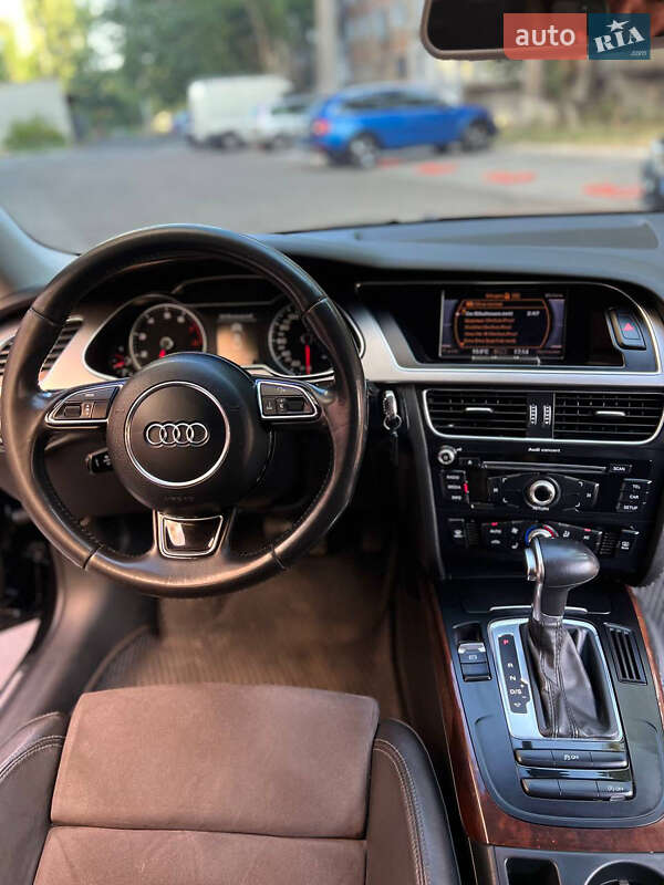Седан Audi A4 2013 в Миколаєві