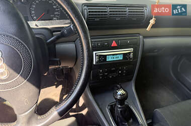 Универсал Audi A4 2001 в 