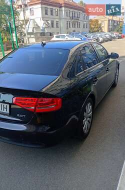 Седан Audi A4 2013 в 