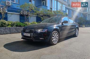 Седан Audi A4 2013 в 