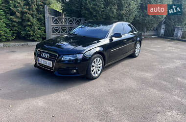 Седан Audi A4 2010 в Ивано-Франковске