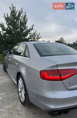 Седан Audi A4 2015 в 