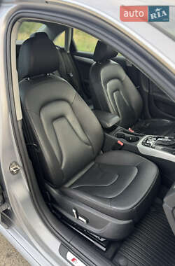 Седан Audi A4 2015 в 