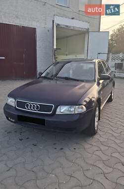Универсал Audi A4 1996 в 