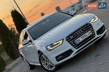 Седан Audi A4 2014 в 