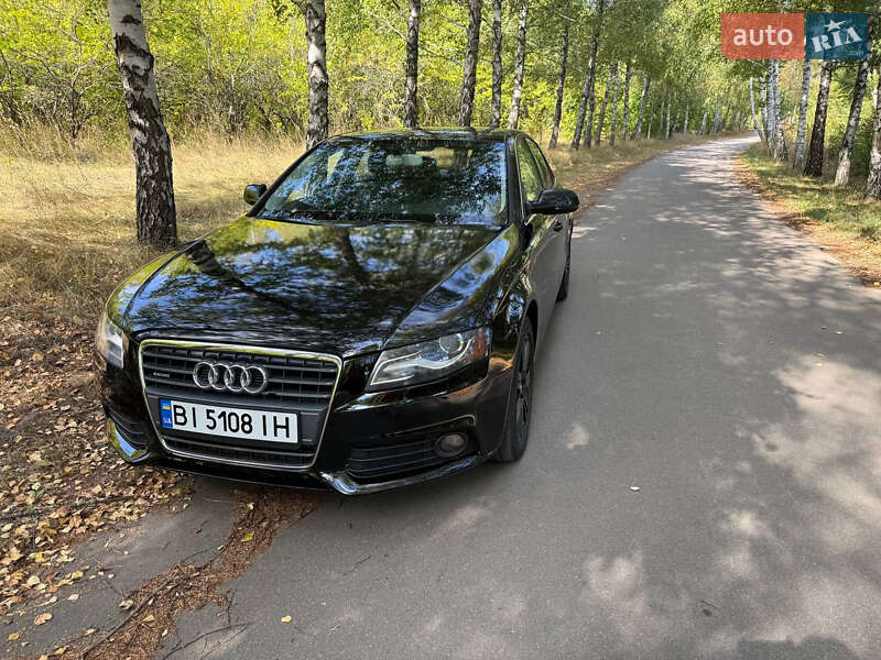 Седан Audi A4 2011 в Лубнах