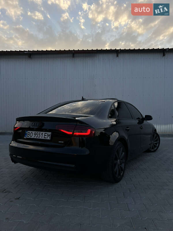 Седан Audi A4 2012 в Тернополі