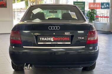Седан Audi A4 1999 в 