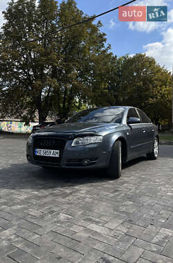 Седан Audi A4 2005 в Кривом Роге
