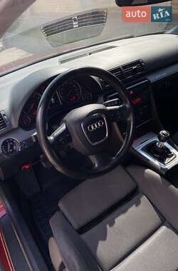 Седан Audi A4 2002 в 