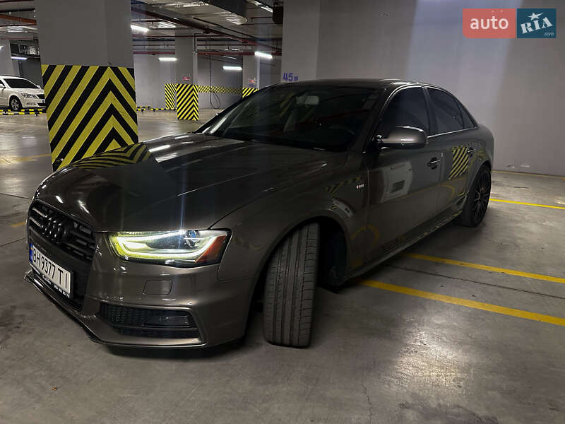 Седан Audi A4 2014 в Одессе