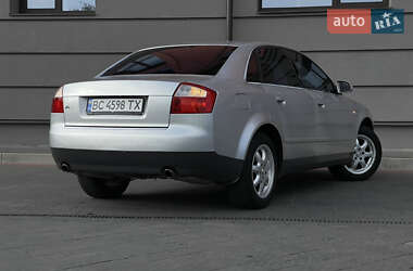 Седан Audi A4 2001 в 