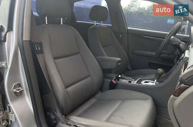 Седан Audi A4 2001 в 