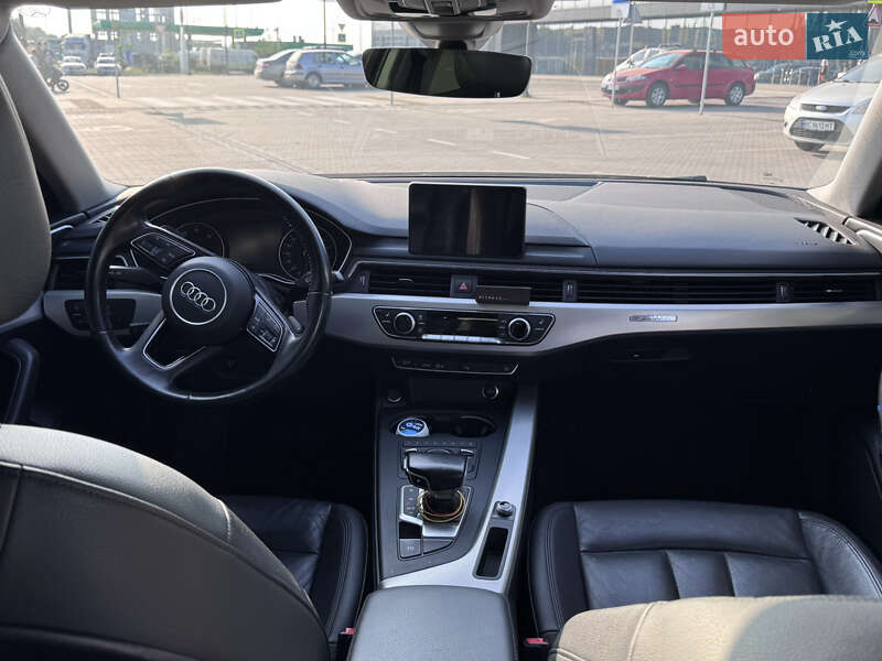 Седан Audi A4 2016 в Львові
