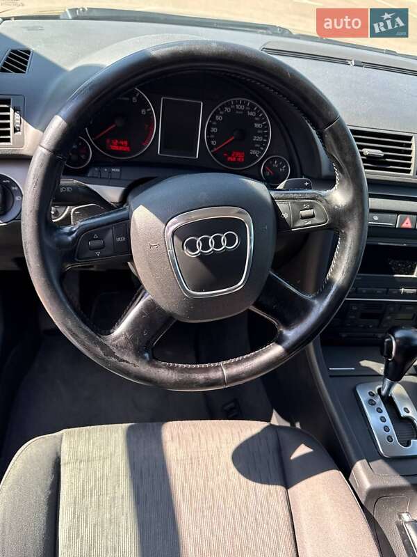 Седан Audi A4 2007 в Рівному