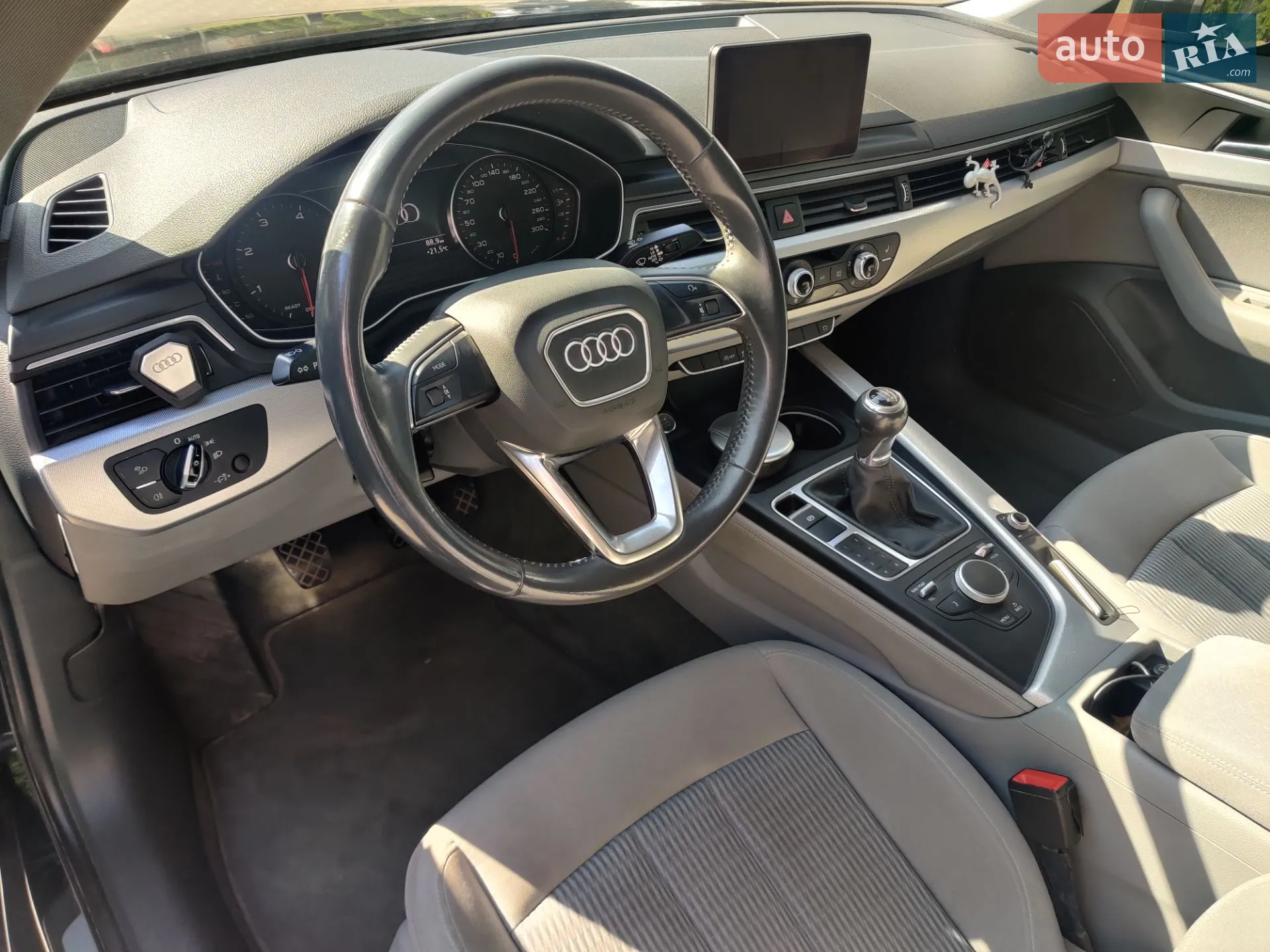 2016 Audi A4 - мініатюра 17