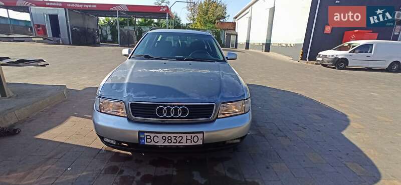 Універсал Audi A4 1998 в Городку