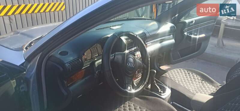 Універсал Audi A4 1998 в Городку