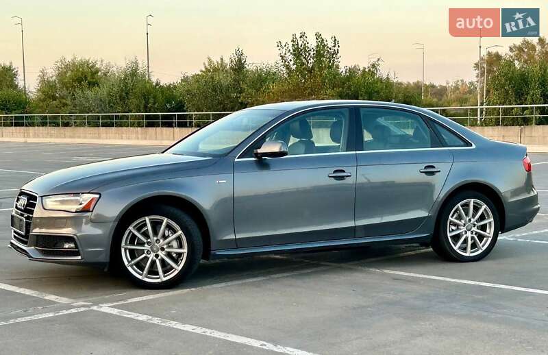 Седан Audi A4 2014 в Киеве