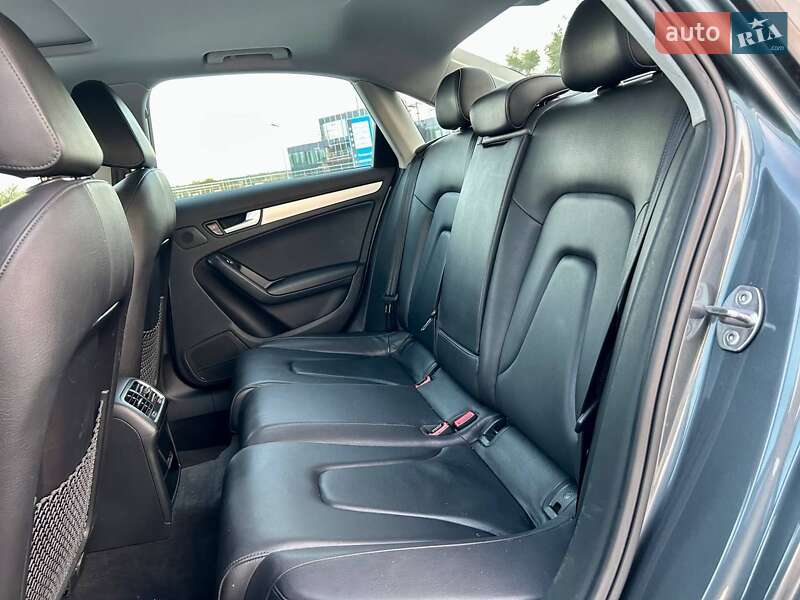 Седан Audi A4 2014 в Киеве